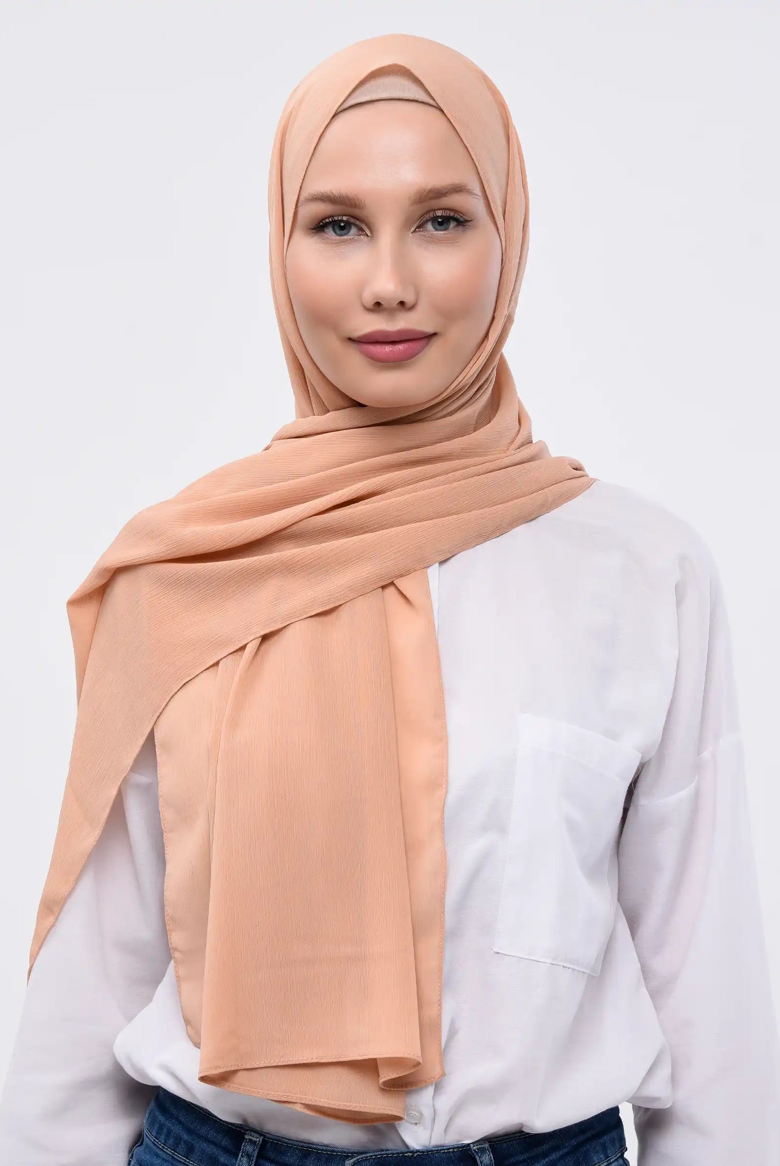 Beige chiffon hijab