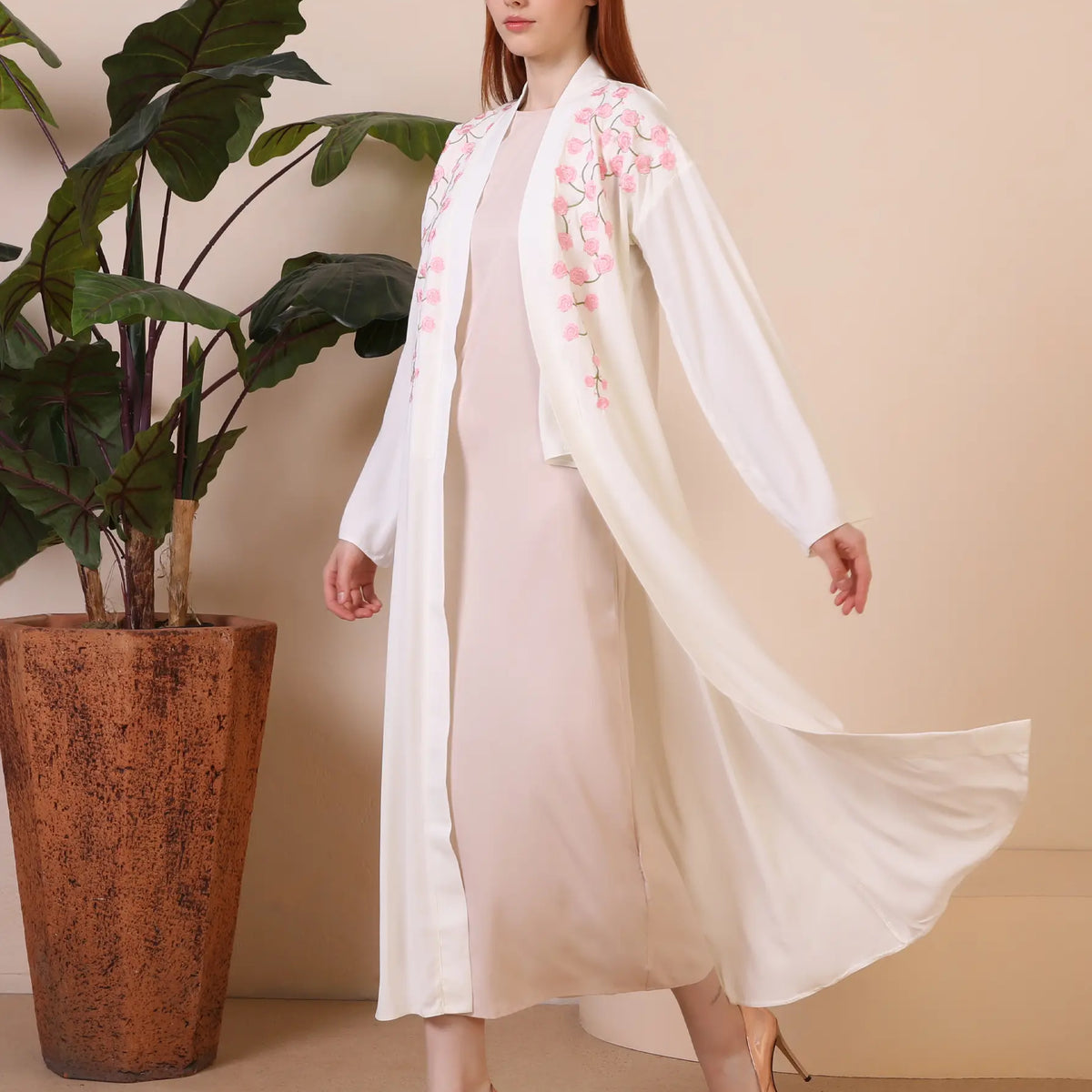 EMBROIDERED KIMONO DORA WHILE main image 0