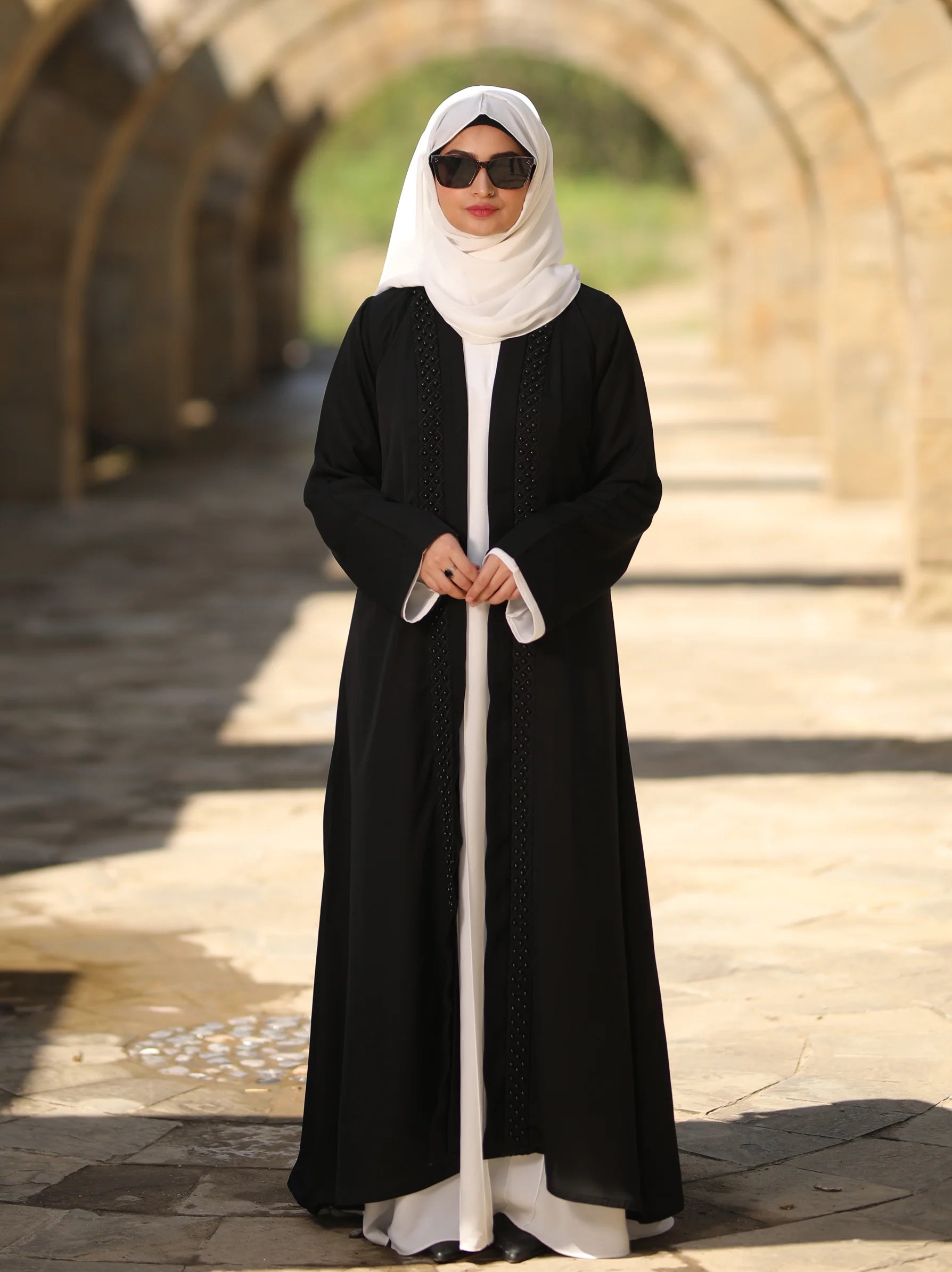 Plain black open abaya 2025 uk
