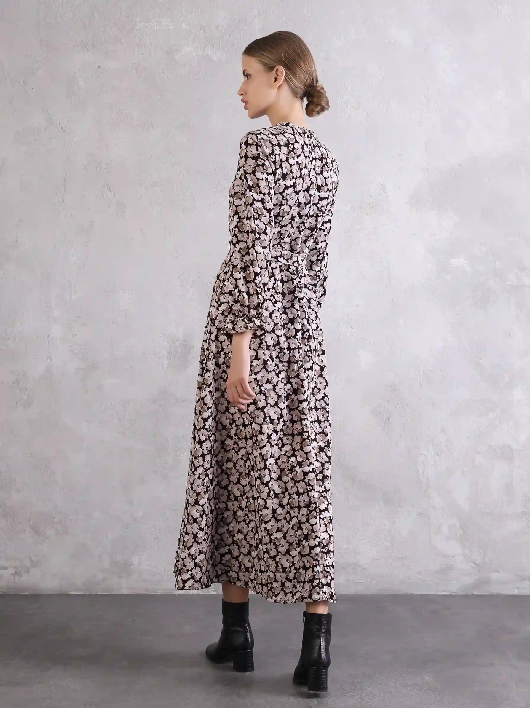 Black Floral Maxi Dress Floral Maxi Dress With Sleeves Modora UK