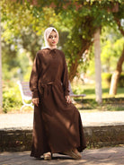 brown closed abaya