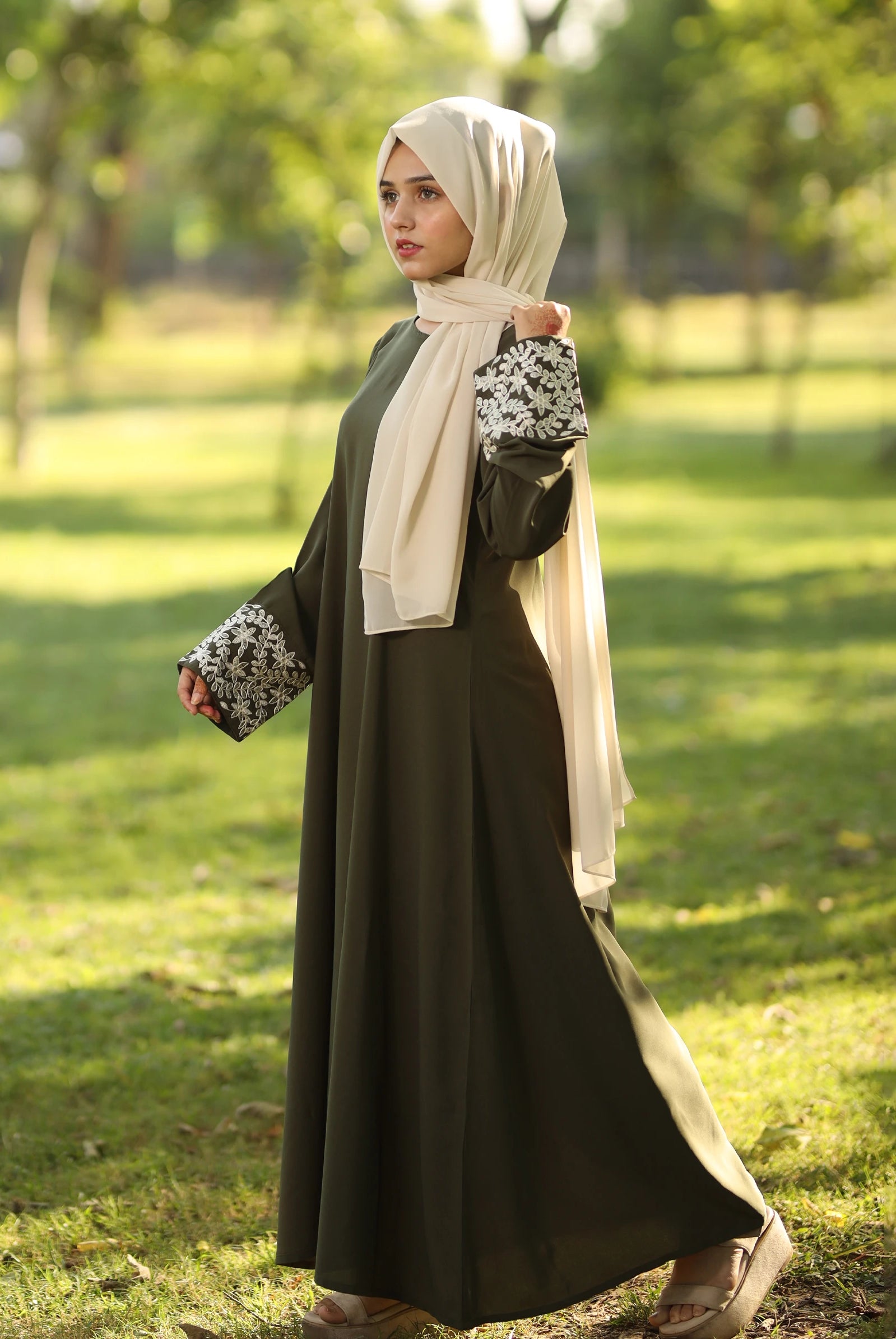 Womens abayas online