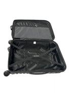 lightweight medium suitcase
