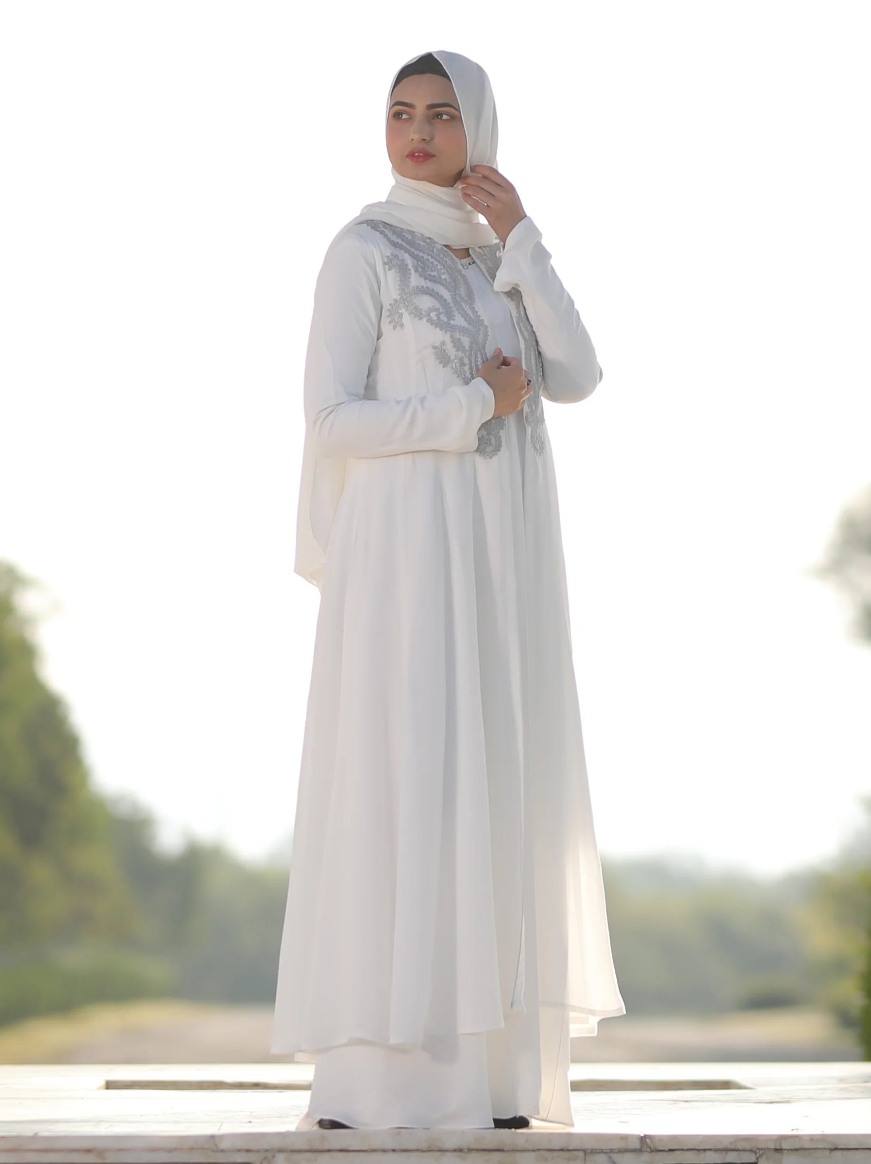 White open 2025 abaya uk