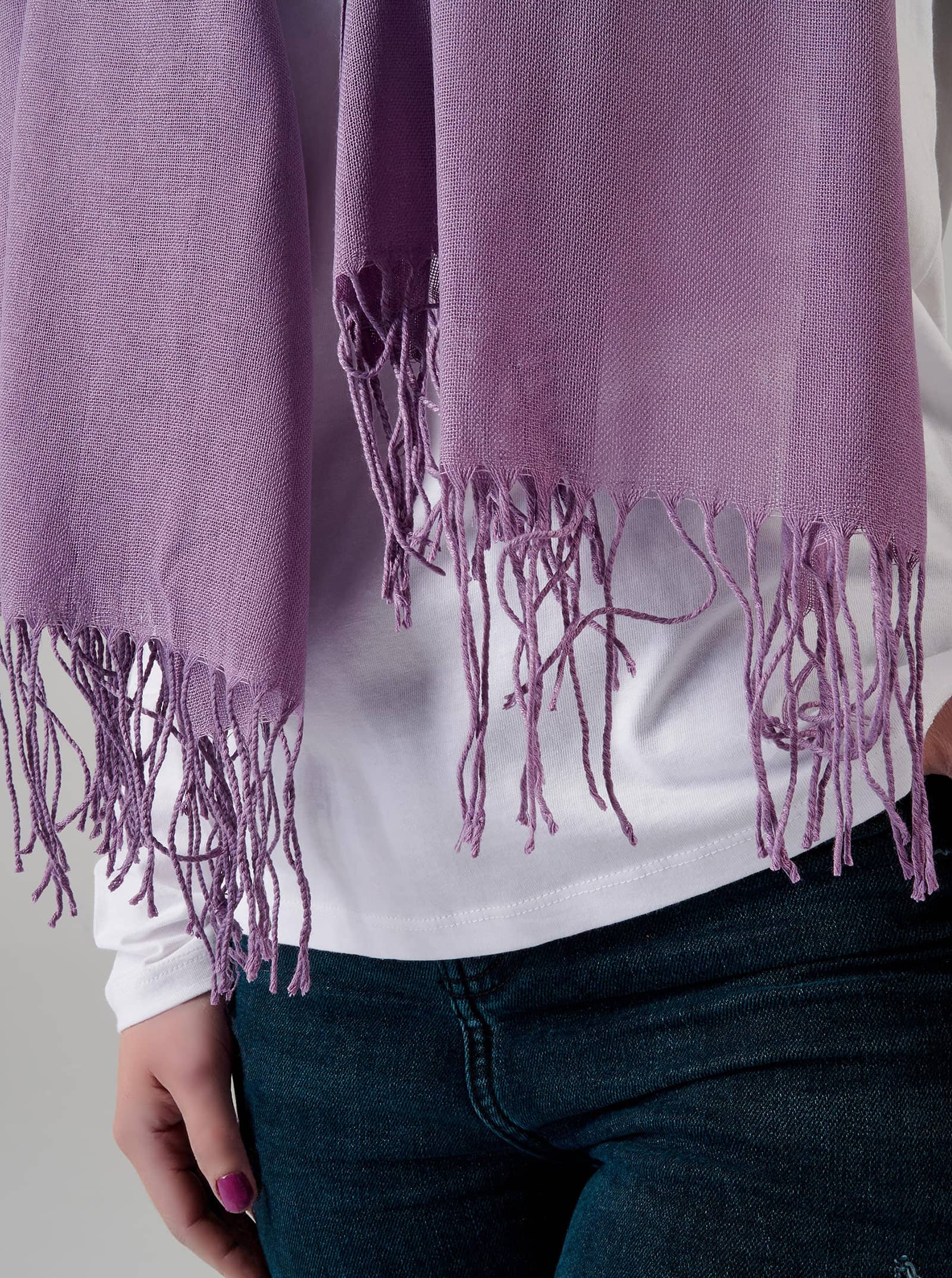 Tassel Finish Scarf