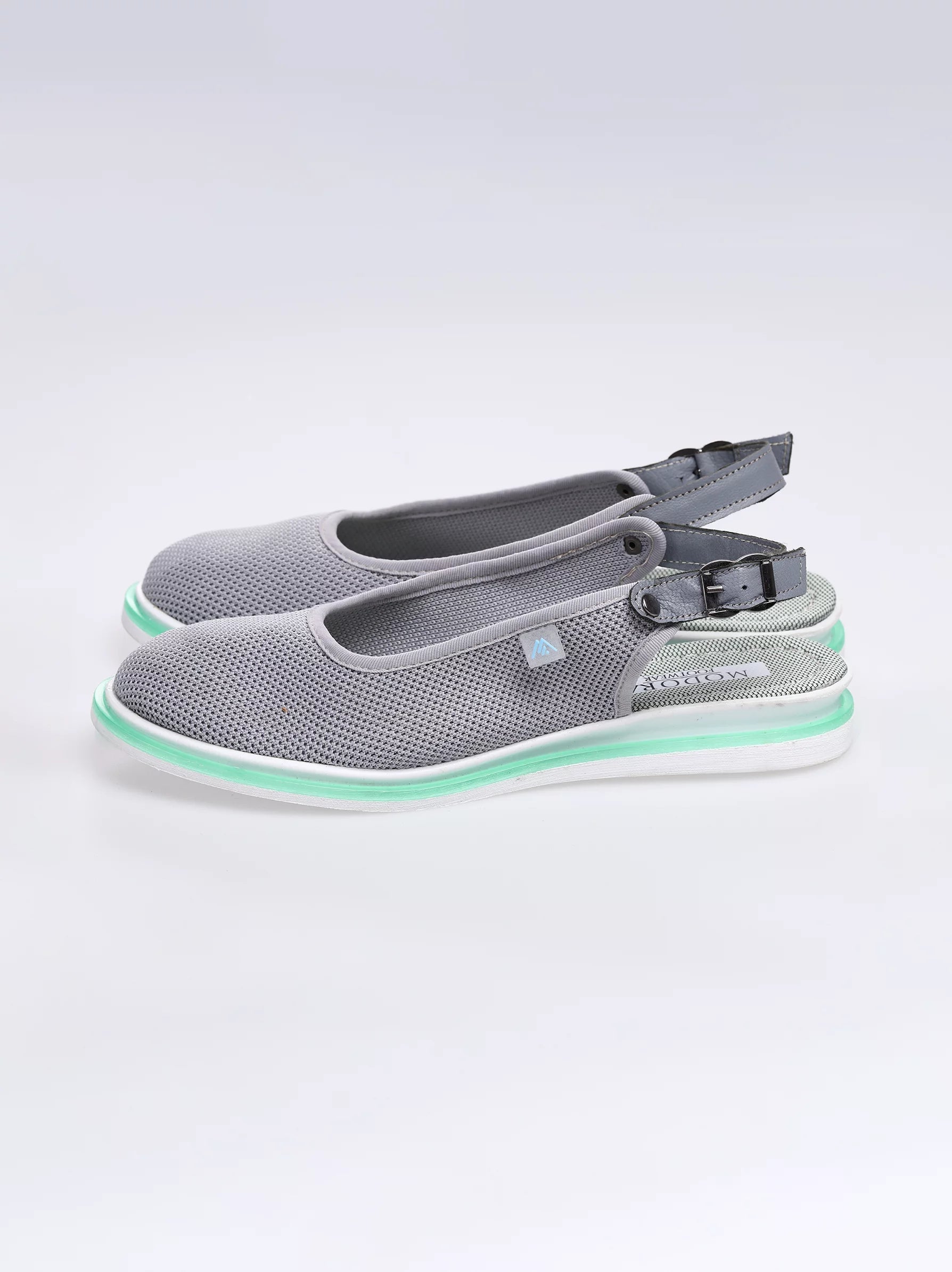 Womens gray best sale flat shoes