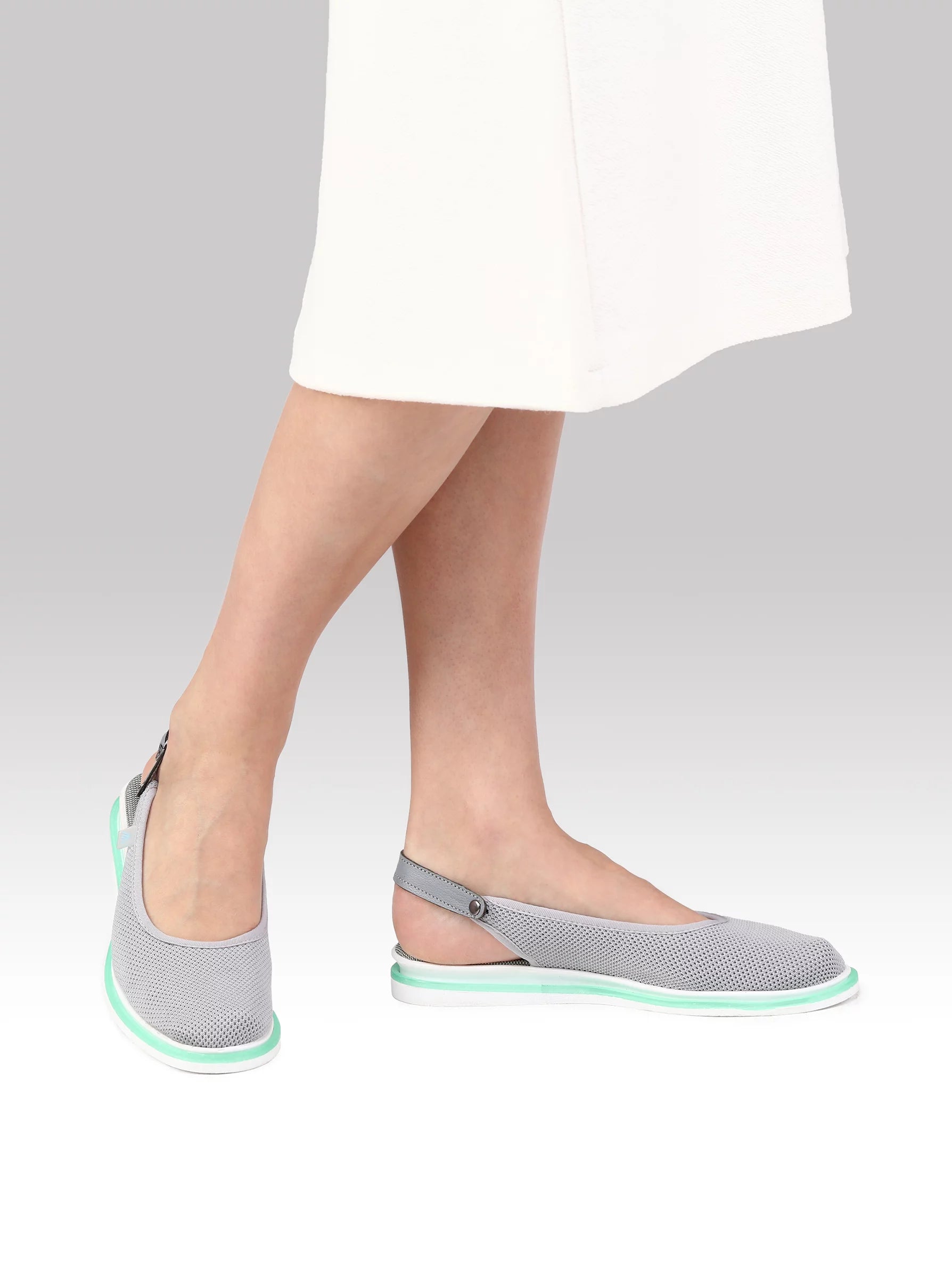 Light sales grey pumps