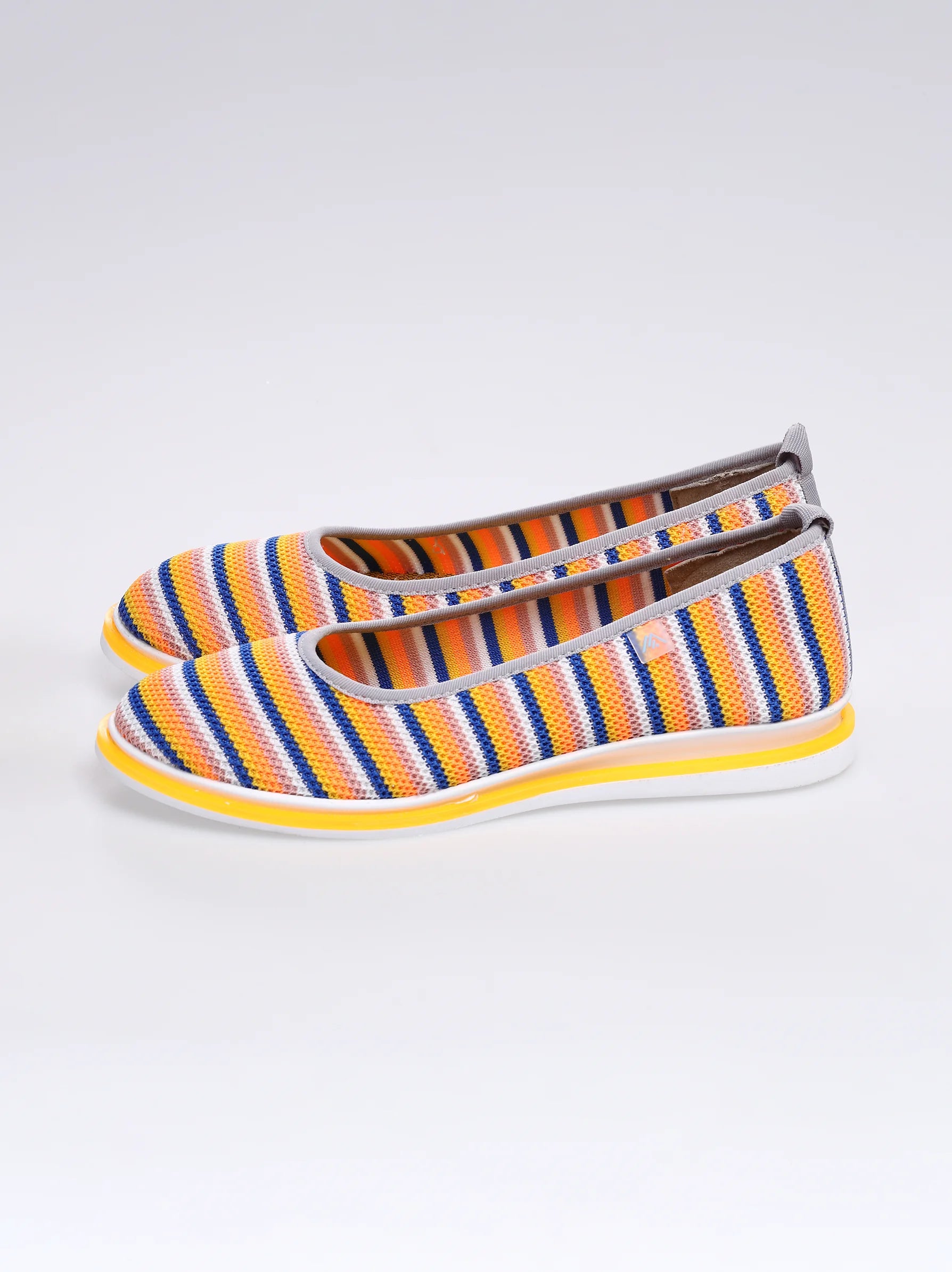 stripe flat shoes