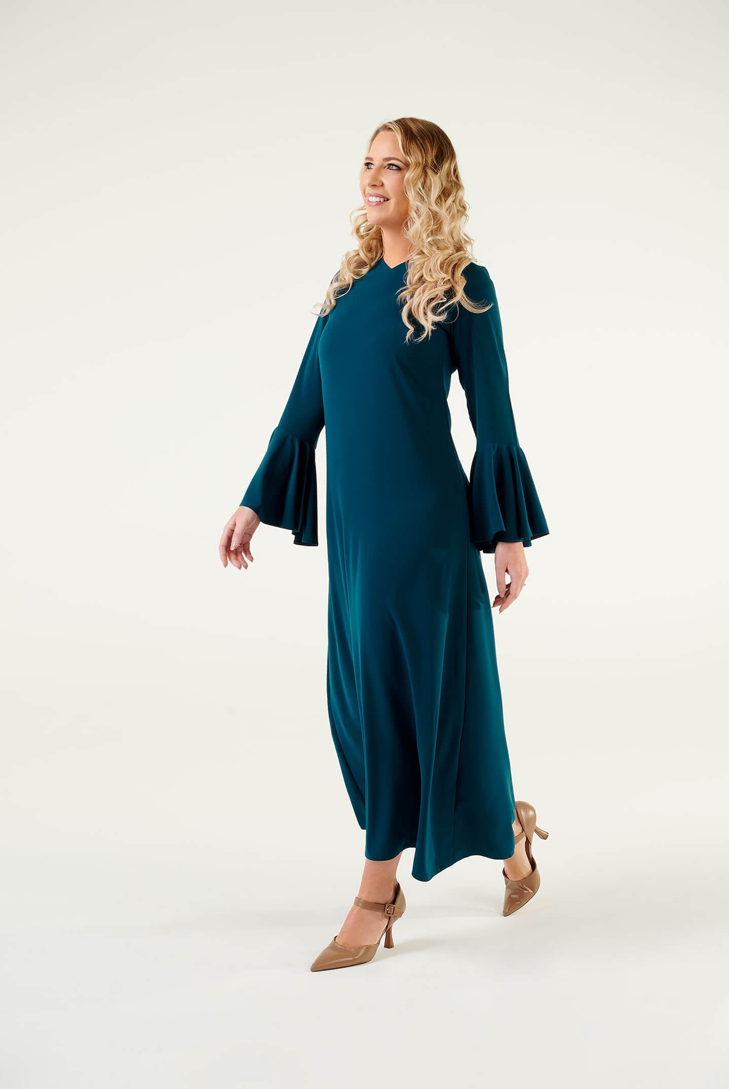date night dresses amazon Date Night Dresses For The Win Prepare to turn heads lol Which one is your favorite? These @amazonfashion dresses are literally my favorite to wear for the fall! Im obsessed with the colors and
