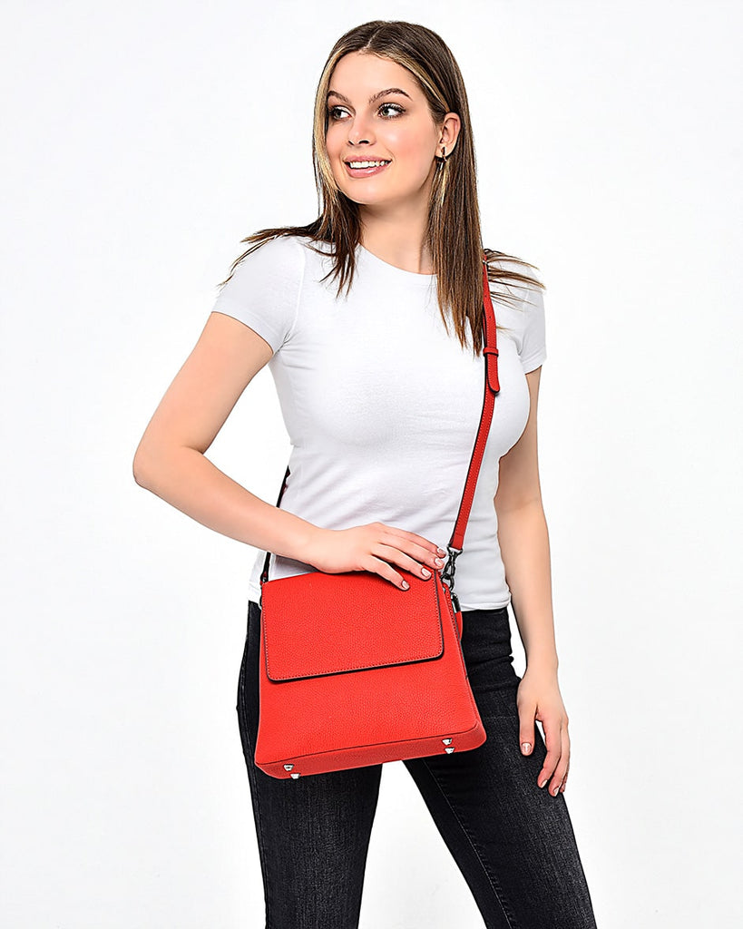 red handbags uk