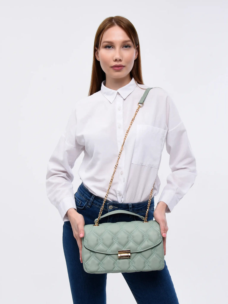 black quilted chain strap shoulder bag